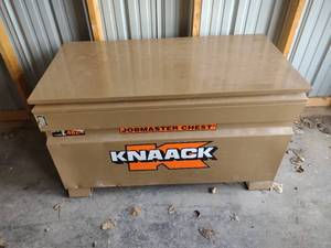 lot 180 image: Knaack Gang Box, 48x24x24...