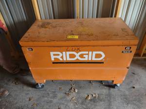 lot 182 image: Ridgid Gang Box, 48x24x24...