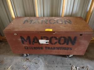 lot 184 image: Gang Box, 60x24x24...