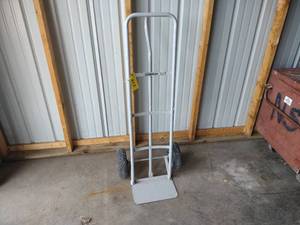 lot 203 image: 2 Wheel Hand Truck...