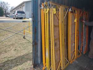 lot 216 image: Bakers Scaffold, 6x30x65, Comple...