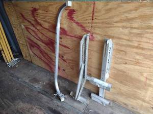 lot 235 image: Ladder Scaffold Braces & Stabilizer...