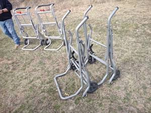 lot 238 image: (2) Ridgid Saw Stands...
