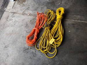 lot 297 image: (3) 14x100 Air Hoses...