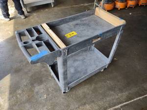 lot 316 image: Poly Cart, 18x30...