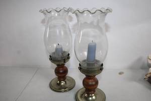 lot 10 image: Pair of Glass Hurricane Candle Holders with Wooden Base