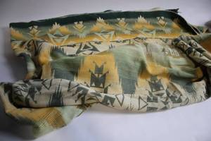 lot 115 image: Handwoven Southwest Native American Style Blanket