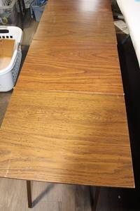 lot 120 image: Set of 6 Vintage Wooden Folding TV Trays
