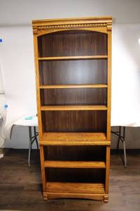 lot 126 image: Tall Wooden Bookshelf with Five Adjustable Shelves