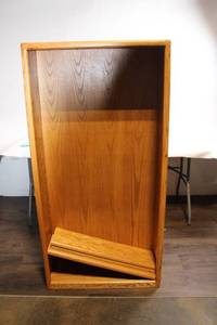 lot 129 image: Thompson Oak Wood Bookcase by Montana Furniture Industries