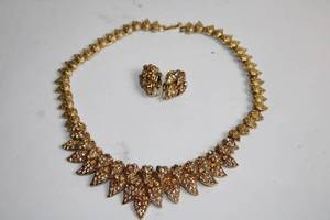 Vintage Gold-Tone Necklace and Clip-On Earrings Set with Rhinestones