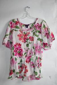 lot 190 image: Bandolino Womens Floral Tunic Top - Size M