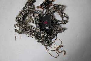 lot 291 image: Assorted Costume Jewelry with Silver Tones