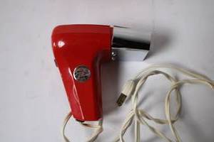 lot 305 image: Red Craft HeaterDryer with Bag