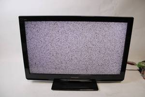 lot 364 image: Panasonic TC-L3232C 32-Inch LCD TV with HDMI Inputs