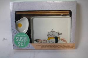lot 390 image: Make Your Own Sushi Set with Cute Cat Design