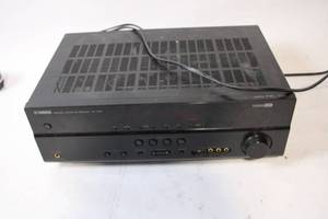 lot 475 image: Yamaha RX-V367 Natural Sound AV Receiver with Cinema DSP Technology