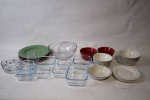lot 477 image: Assorted Kitchenware Set - Bowls, Plates, and Storage Containers