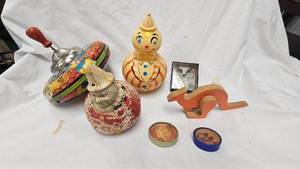 lot 12 image: Spin Top, Roly Poly Toys, Wood Movable Kangaroo, Hand Games Lot