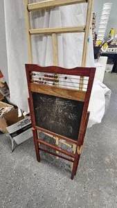 lot 38 image: Childs Chalkboard and Picture Easel