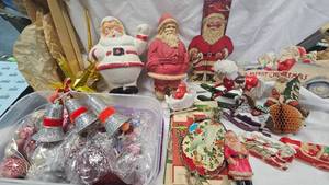 lot 64 image: Vintage Christmas Lot
