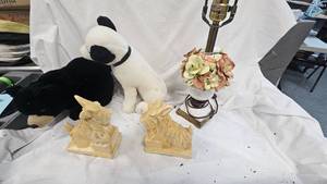 lot 70 image: Flower Lamp, Stuffed Gof and Bear, Scotty Dog Book Ends