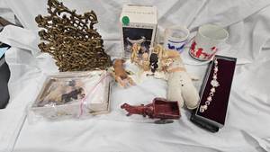 lot 81 image: Cameo WatchCast Iron HorseWagon Toy, Brass Envelope Holder