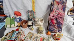 lot 88 image: Pumpkin Timer, Scotty Planters, Decorative box, Paperweight, Assorted Greeting Cards Vintage