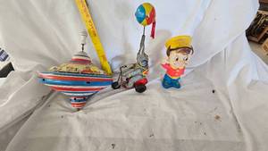 lot 107 image: Spin Top, Tin Elephant Tray, POP from Rice Krispies Doll