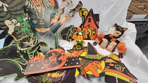 lot 104 image: Vintage Halloween Decorations and Toy