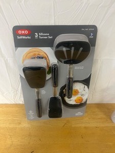 lot 45 image: OXO SoftWorks 3 Silicone Turner Set