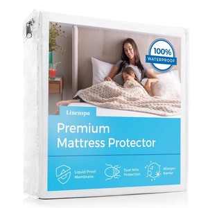 lot 69 image: Lifespa Premium Matress Protector - Queen