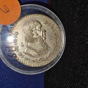 lot 6 image: 1958 Mexica Silver Peso