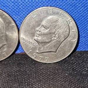 lot 40 image: (4) Ike Dollar Coins, 2-1977, 2 Bicentennial
