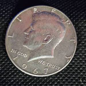 lot 102 image: 3-Kennedy Halves 40%, 1966,66,67