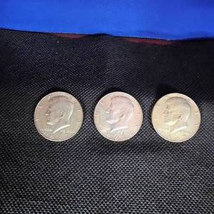 lot 103 image: 3-1967 Kennedy Halves, 40%