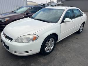 lot 1 image: 2007 Chevrolet Impala LT