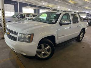 lot 23 image: 2008 Chevrolet Avalanche 4x4