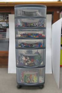lot 9 image: Excellent Large LEGO Collection - Many Complete Sets