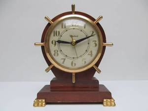 lot 13 image: Vintage 1950s United Nautical Ships Wheel Clock