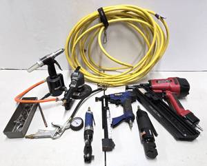 lot 108 image: Nice Group of Pneumatic  Air Tools & Accessories