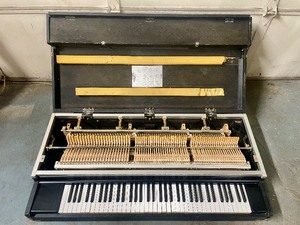 lot 6 image: Quality Working YAMAHA Electric Grand Piano Model CP-70