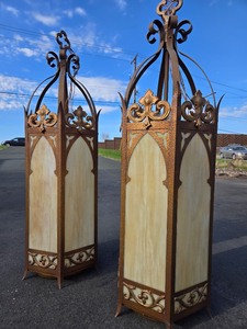 lot 7 image: Fantastic LARGE 4ft Vintage Gothic Slag Glass Church Light Fixtures