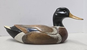 lot 133 image: Very Nice Vintage Carved & Painted Drake Mallard Duck Decoy