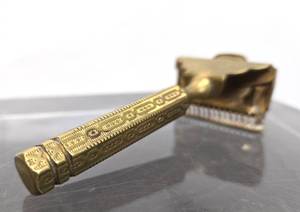 lot 142 image: Excellent Antique Gold-Plated GEM Safety Razor
