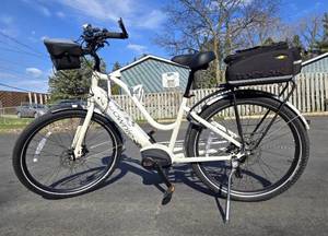 Great Quality Like-New TOWNIE PATH GO! 10D Electric Bicycle&nbsp;