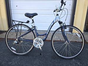 Excellent Like-New TREK Mulitrak-7200 Bicycle