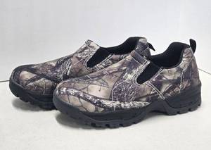 lot 224 image: New Unused REDHEAD Mens Camo Slip-On Shoes - Size 10.5W