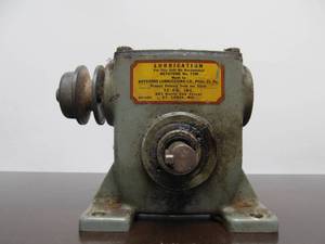 lot 274 image: Old Vintage 1930s era Euclid Universal Gear  Speed Reducer