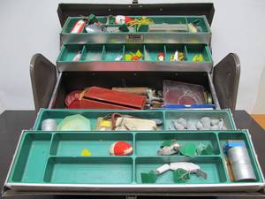 lot 297 image: Very Nice Vintage KENNEDY Tool  Tackle Box Full of Vintage Fishing Lures & Accessories